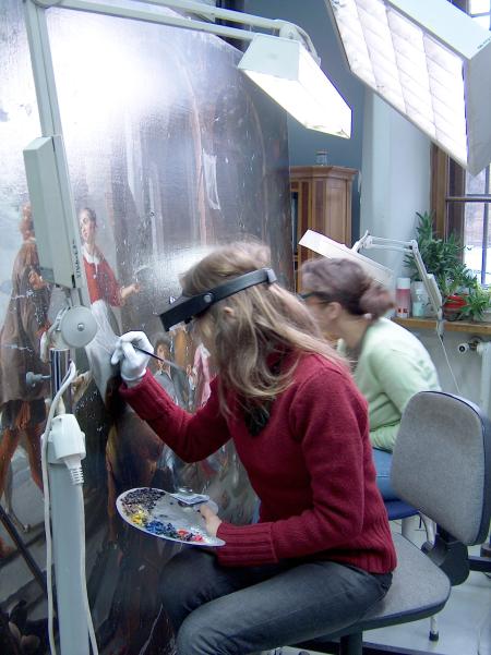 Conservator-restorer